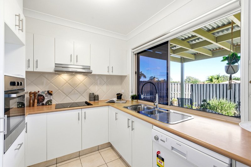 Photo - 11/538 Warrigal Road, Eight Mile Plains QLD 4113 - Image 9