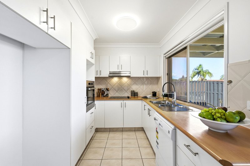 Photo - 11/538 Warrigal Road, Eight Mile Plains QLD 4113 - Image 10