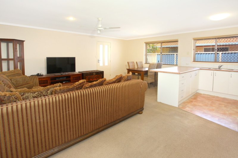 Photo - 1/154 Kumbari Avenue, Labrador QLD 4215 - Image 8