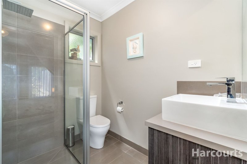 Photo - 1/154 Narracan Drive, Newborough VIC 3825 - Image 4