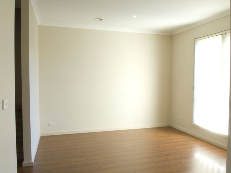 Photo - 1/1555 Ferntree Gully Road, Knoxfield VIC 3180 - Image 5