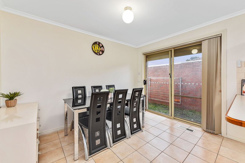 Photo - 1/157 Buckley Street, Noble Park VIC 3174 - Image 4