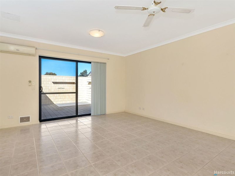 Photo - 1/157 Kinross Drive, Kinross WA 6028 - Image 13