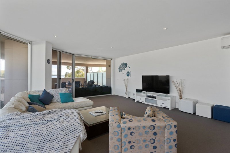 Photo - 1/157 Marine Parade, San Remo VIC 3925 - Image 9