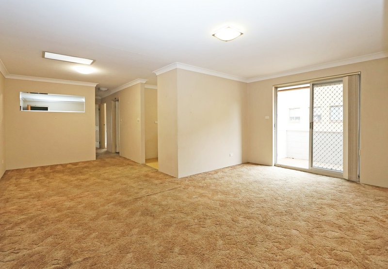 Photo - 1/158-160 Lethbridge Street, Penrith NSW 2750 - Image 2