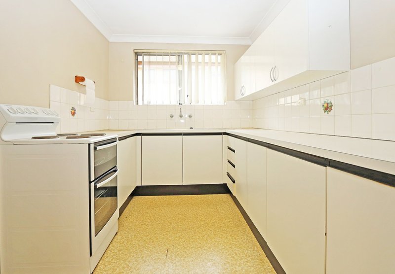 Photo - 1/158-160 Lethbridge Street, Penrith NSW 2750 - Image 3