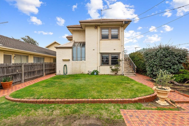 Photo - 1/158 Gould Street, Frankston VIC 3199 - Image 1