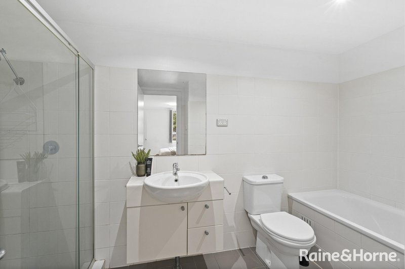 Photo - 115/80 John Whiteway Drive, Gosford NSW 2250 - Image 6