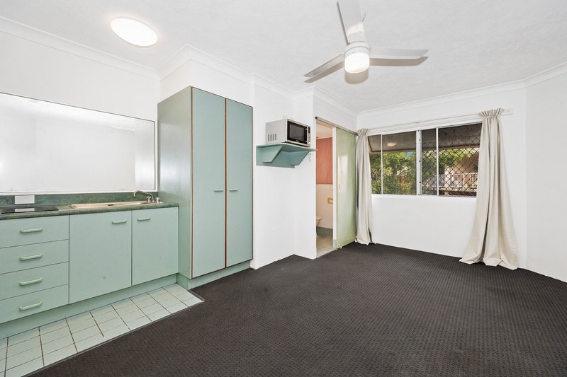 Photo - 11/592 Sandgate Road, Clayfield QLD 4011 - Image 2