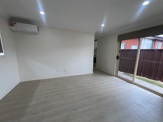 Photo - 1/15a Dunbier Avenue, Lurnea NSW 2170 - Image 2