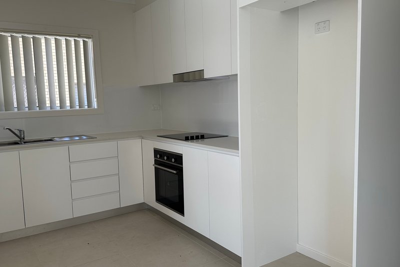 Photo - 115B Delamere Street, Canley Vale NSW 2166 - Image 9