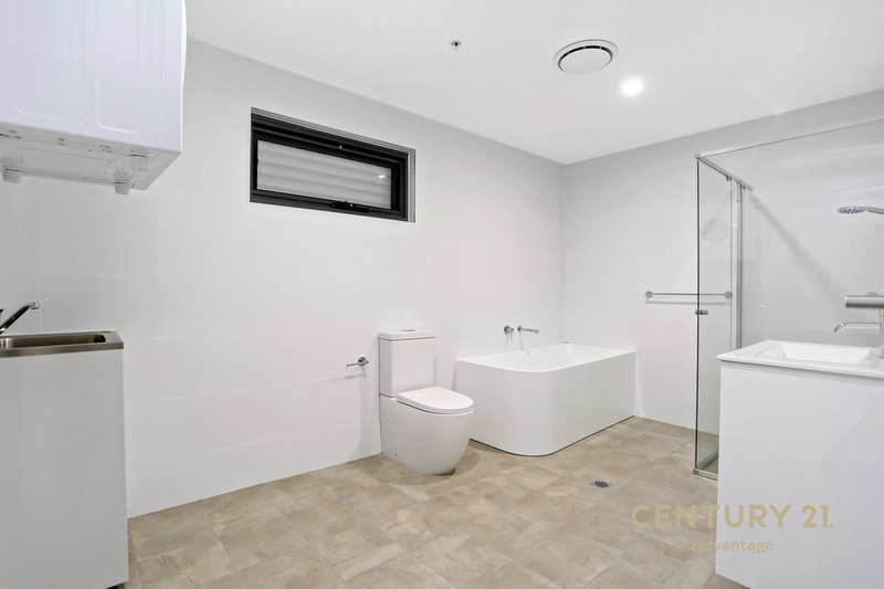 Photo - 1/16-18 Junia Ave , Toongabbie NSW 2146 - Image 6