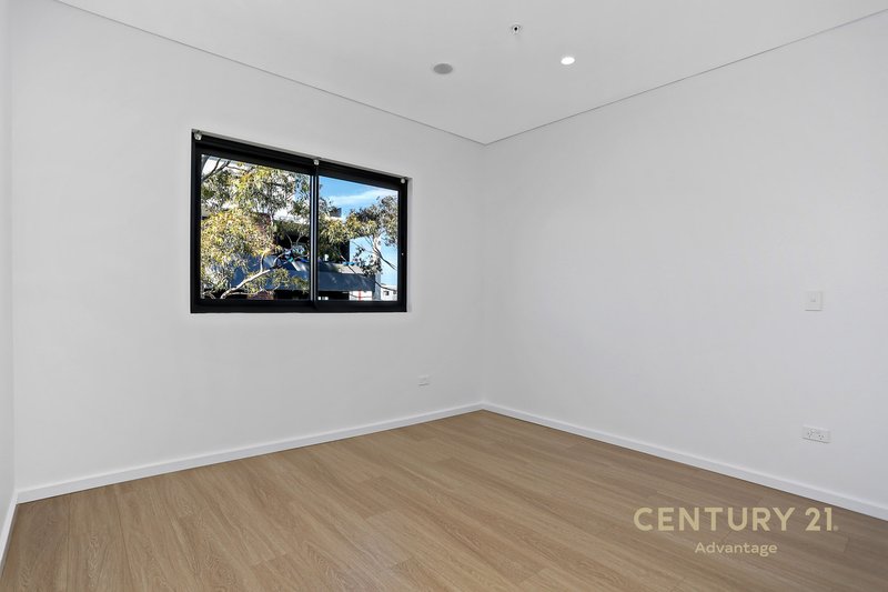 Photo - 1/16-18 Junia Ave , Toongabbie NSW 2146 - Image 7