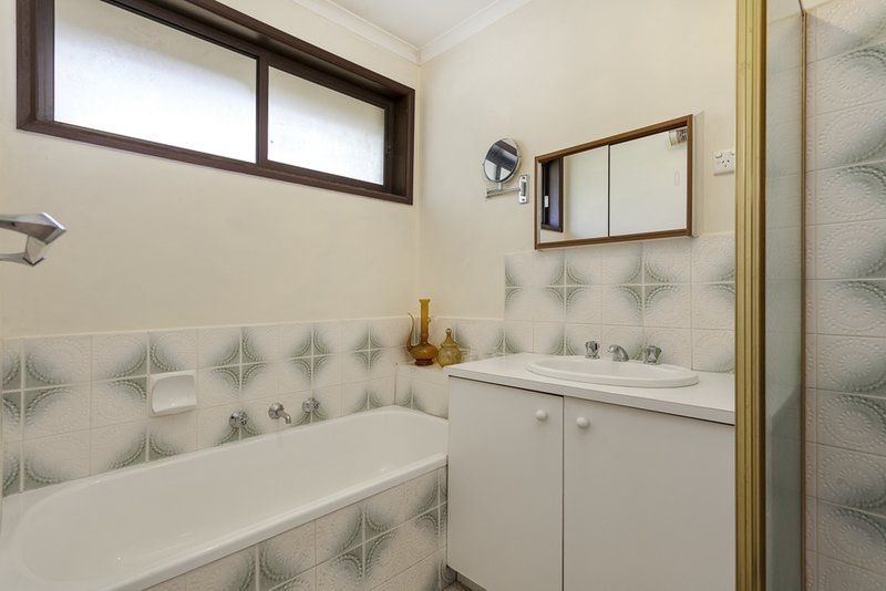 Photo - 1/16-18 Lusher Road, Croydon VIC 3136 - Image 4