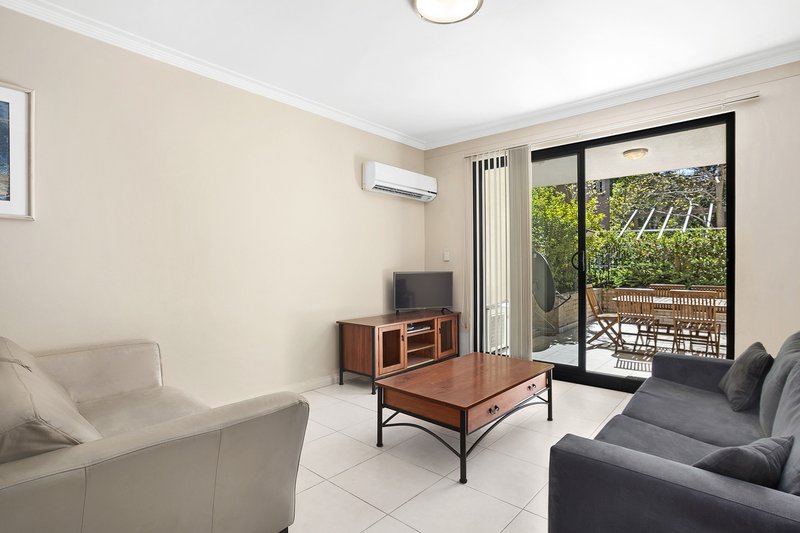 Photo - 11/6-18 Redbank Road, Northmead NSW 2152 - Image 2