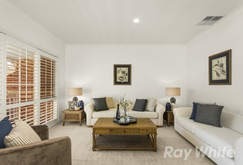 Photo - 1/16-20 Crows Lane, Glen Waverley VIC 3150 - Image 2