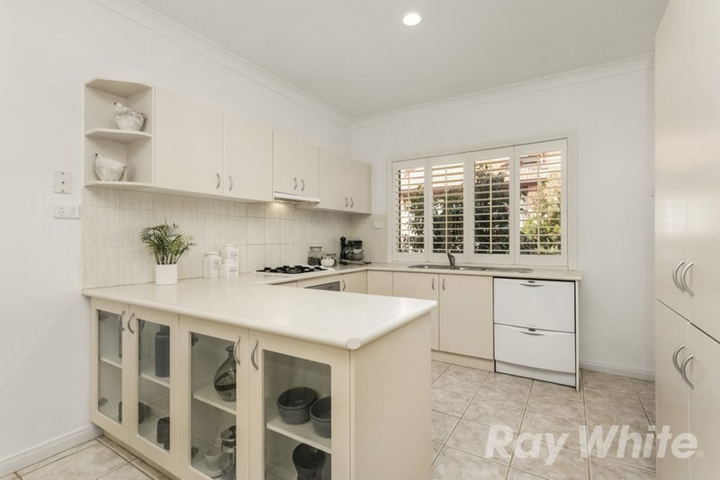 Photo - 1/16-20 Crows Lane, Glen Waverley VIC 3150 - Image 4