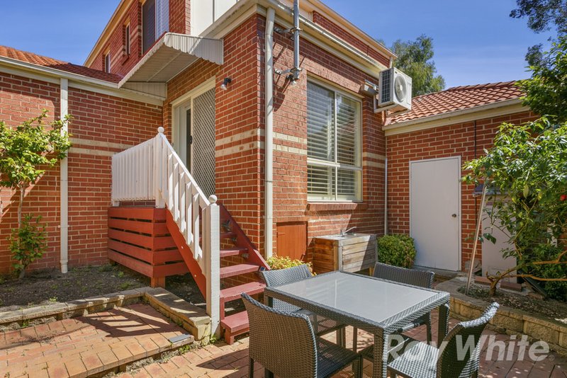 Photo - 1/16-20 Crows Lane, Glen Waverley VIC 3150 - Image 10