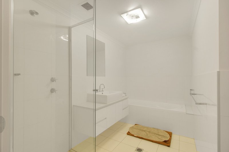 Photo - 1/16-20 Keira Street, Wollongong NSW 2500 - Image 6