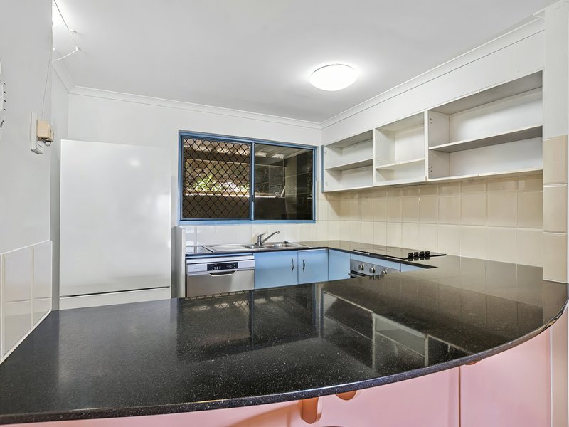Photo - 1/16-20 Ray Street, Yorkeys Knob QLD 4878 - Image 3