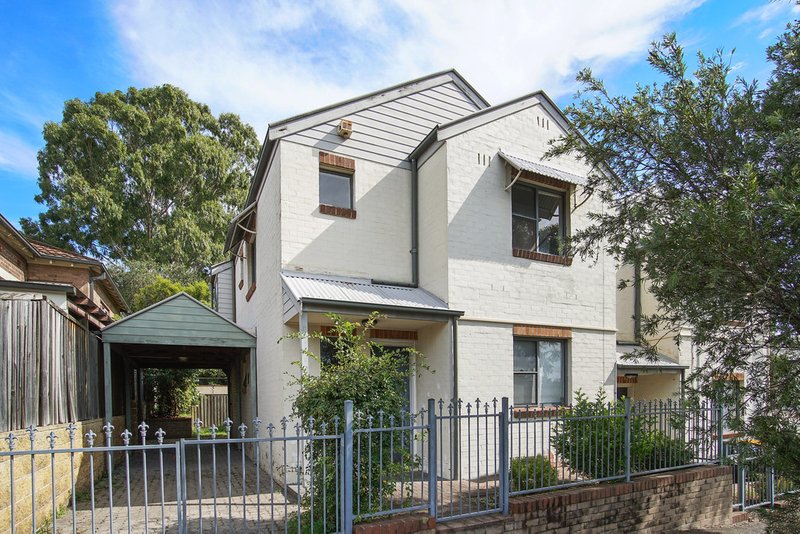 Photo - 1/16-22 Lyall Street, Leichhardt NSW 2040 - Image 1