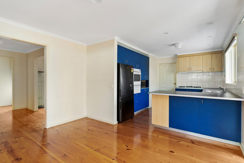Photo - 1/16 Alder Street, Langwarrin VIC 3910 - Image 4