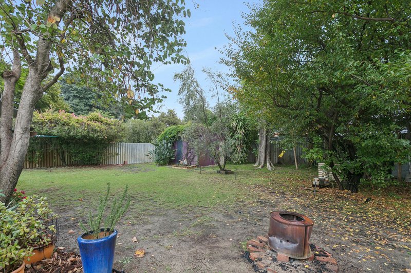 Photo - 116 Anzac Terrace, Bassendean WA 6054 - Image 11