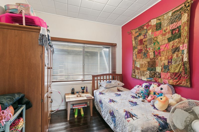 Photo - 116 Anzac Terrace, Bassendean WA 6054 - Image 17