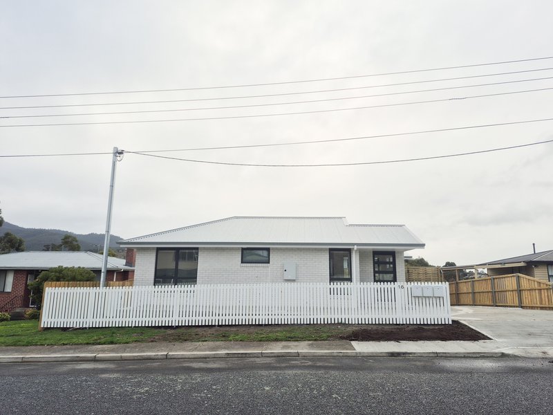 Photo - 1/16 Belgrave Street, Claremont TAS 7011 - Image 1