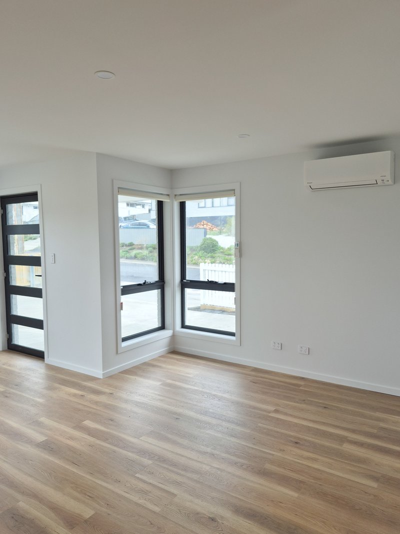 Photo - 1/16 Belgrave Street, Claremont TAS 7011 - Image 3