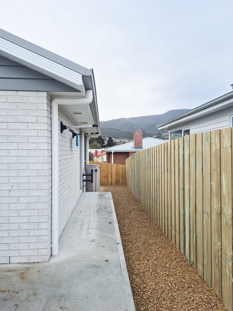 Photo - 1/16 Belgrave Street, Claremont TAS 7011 - Image 6