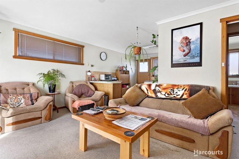 Photo - 1/16 Bishops Drive, Newnham TAS 7248 - Image 3