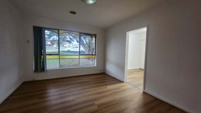 Photo - 1/16 Brady Road, Dandenong North VIC 3175 - Image 2