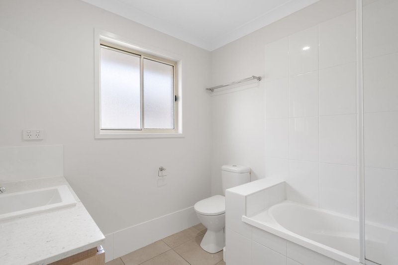 Photo - 1/16 Brittany Court, Gleneagle QLD 4285 - Image 7