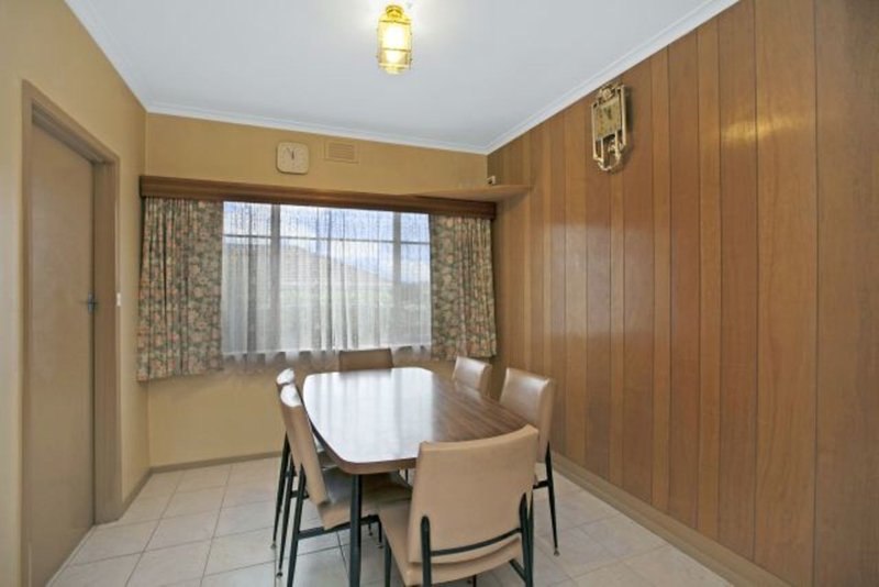 Photo - 116 Broadhurst Avenue, Reservoir VIC 3073 - Image 7