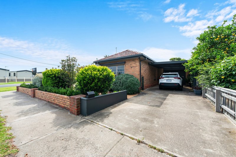 Photo - 1/16 Bulmer Street, Lakes Entrance VIC 3909 - Image 22