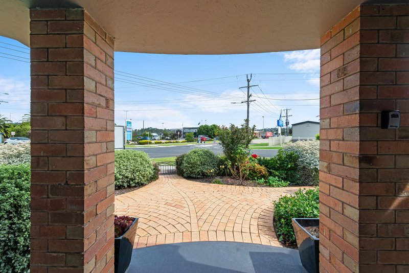 Photo - 1/16 Bulmer Street, Lakes Entrance VIC 3909 - Image 24