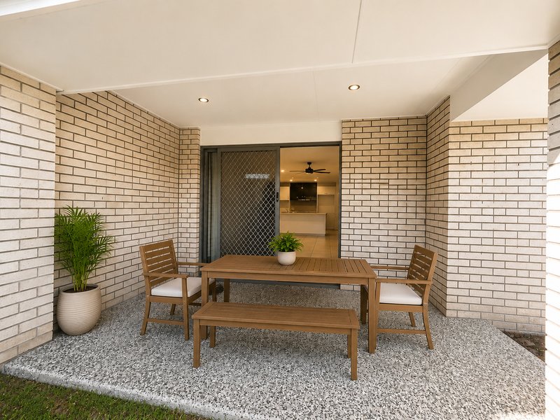 Photo - 1/16 Canopus Court, Kingston QLD 4114 - Image 12