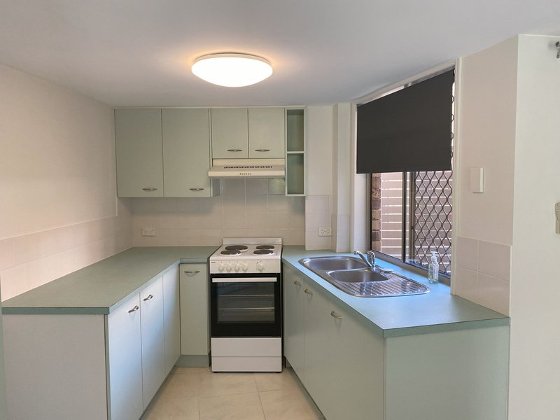 Photo - 1/16 Carrothool Place, Mooloolaba QLD 4557 - Image 3