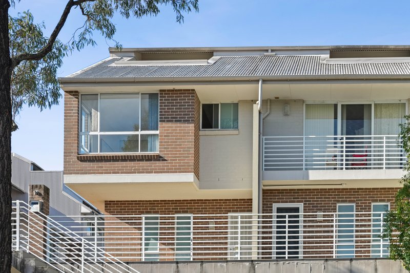 Photo - 1/16 Carson Street, Dundas Valley NSW 2117 - Image 1