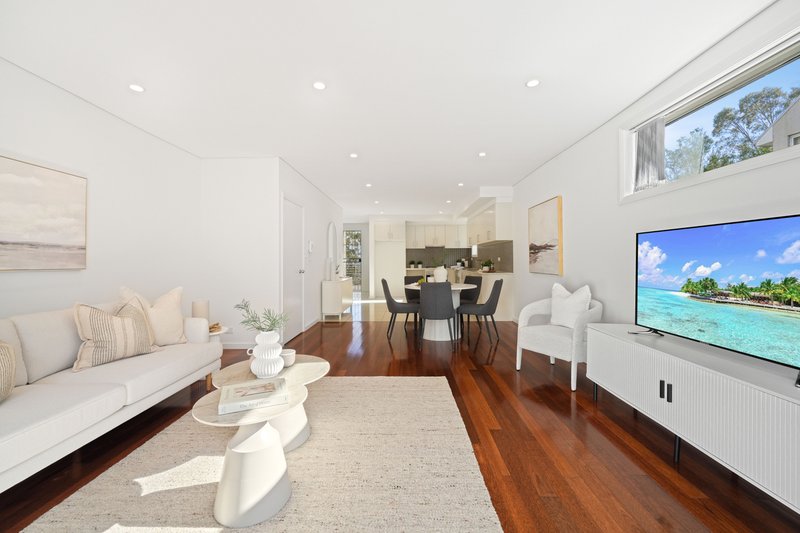 Photo - 1/16 Carson Street, Dundas Valley NSW 2117 - Image 4