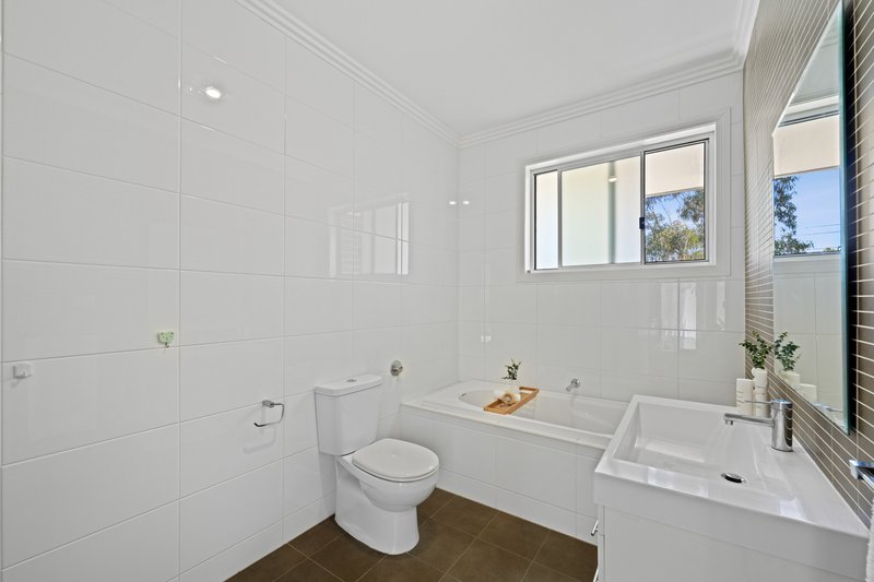 Photo - 1/16 Carson Street, Dundas Valley NSW 2117 - Image 10