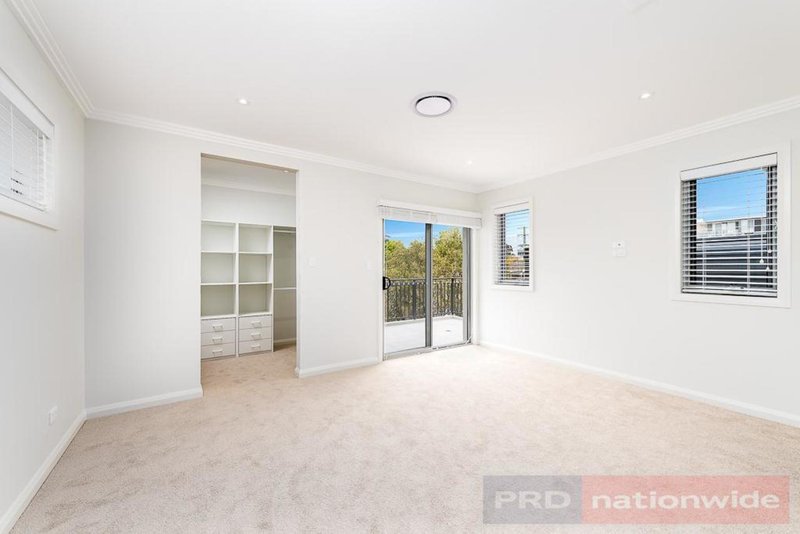 Photo - 116 Centaur Street, Revesby Heights NSW 2212 - Image 6