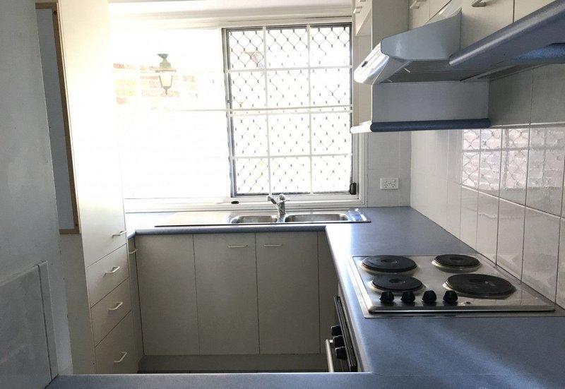 Photo - 1/16 Cooper Place, Morayfield QLD 4506 - Image 5