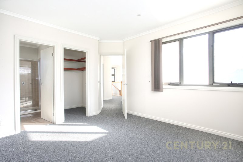 Photo - 1/16 Dalgety Street, Dandenong VIC 3175 - Image 3