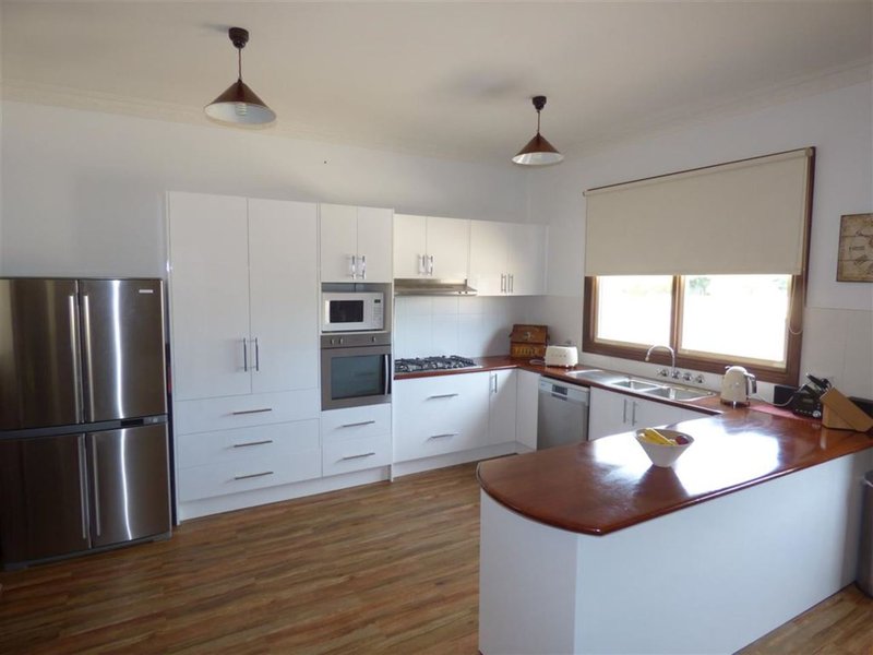 Photo - 116 Dooen Road, Horsham VIC 3400 - Image 2