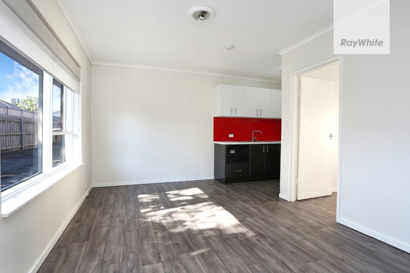 Photo - 11/6 Garnet Street, Brunswick VIC 3056 - Image 4