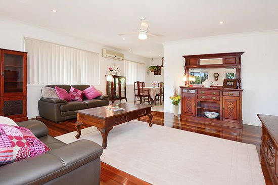 Photo - 116 Gaynesford St , Mount Gravatt QLD 4122 - Image 3