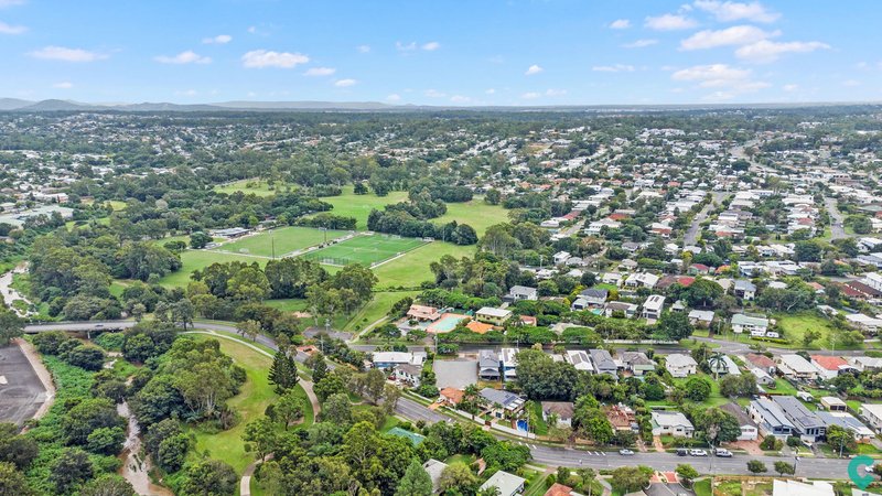 Photo - 116 Gordon Parade, Everton Park QLD 4053 - Image 8