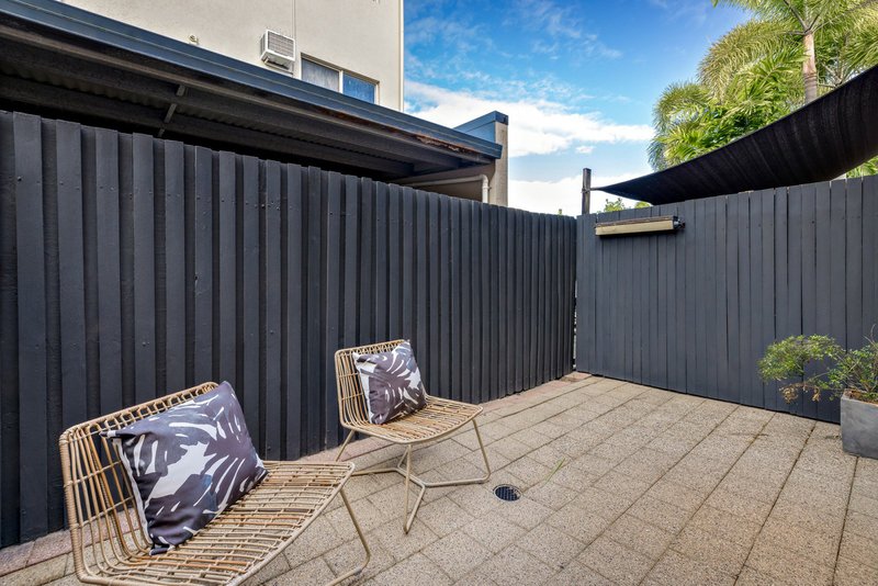 Photo - 11/6 Grantala Street, Manoora QLD 4870 - Image 2